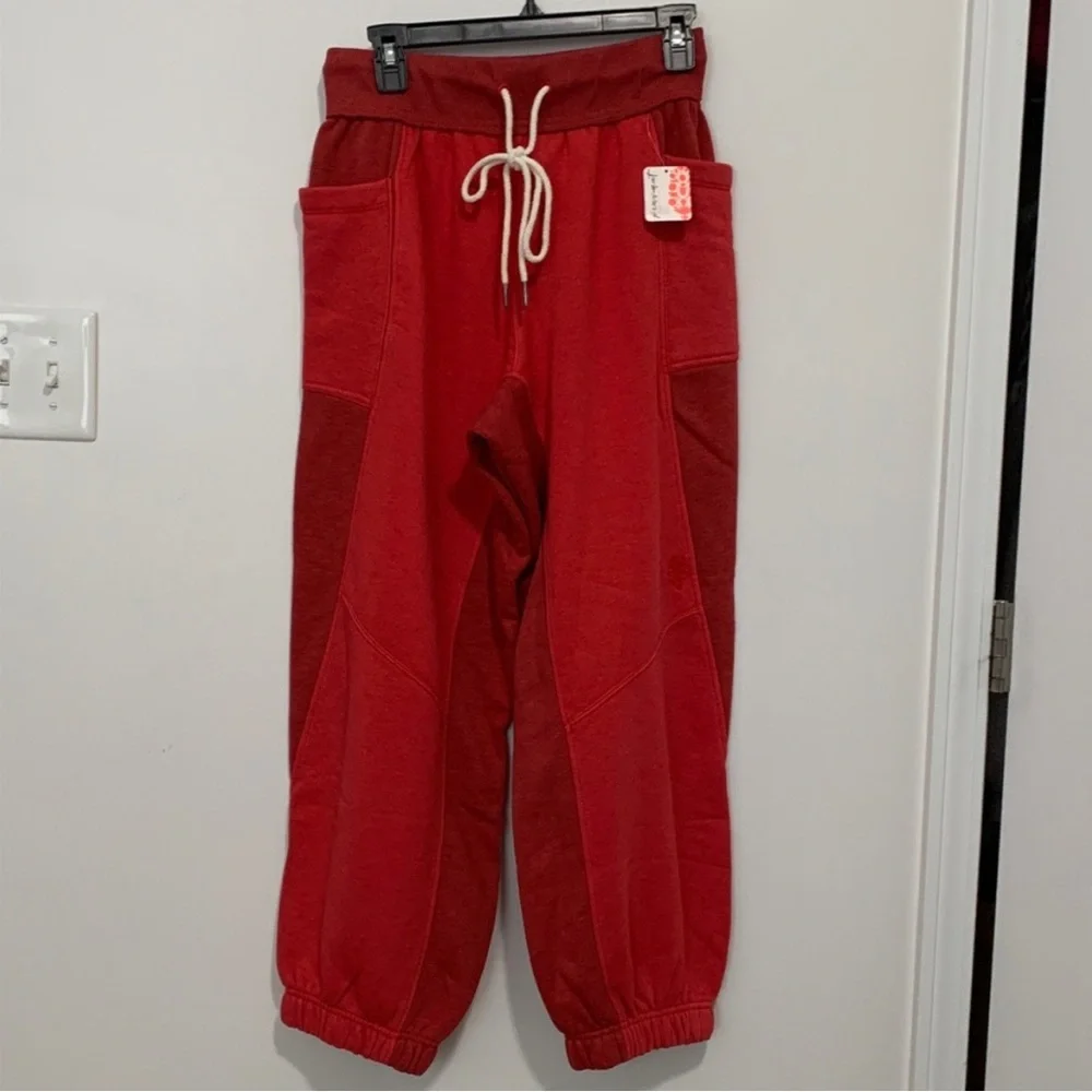 FP Movement Making it Joggers NWT Victory Red - Picture 2 of 4